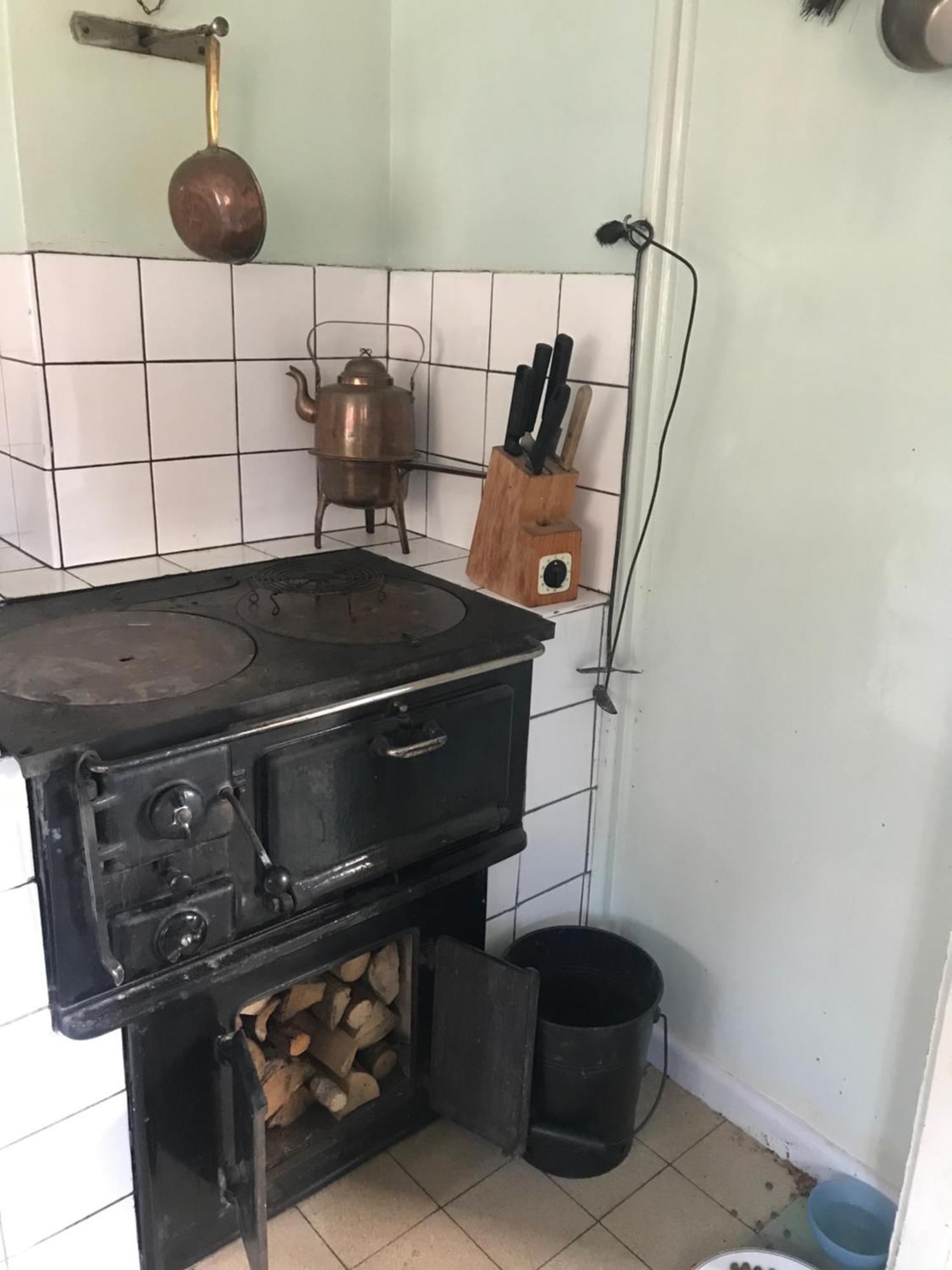 Charmigt Aeldre Hus, Laddbox 22 Kw, 5 Bil-Minuter Till Bad Strömstad Exteriér fotografie